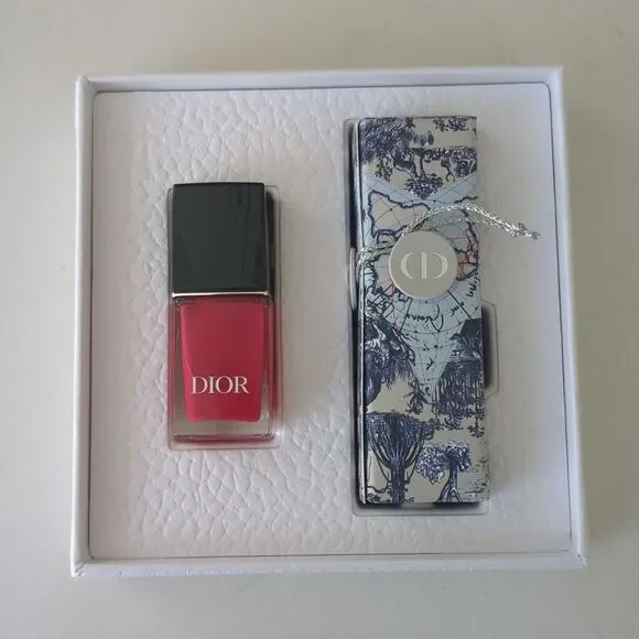Dior Makeup Set Limited Edition-NIB - Picture 5 of 8